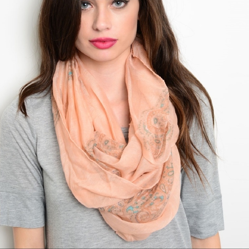JUST IN BRAND NEW PEACH COLOR INFINITY SCARF